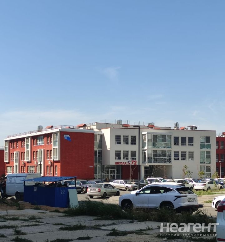 Продается 3-х комнатная квартира, 64 м²