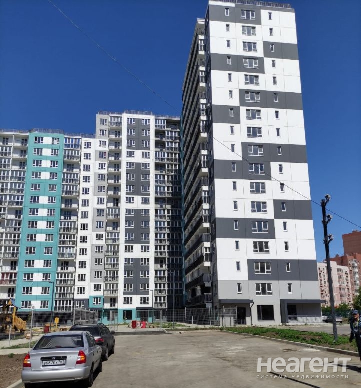 Продается 3-х комнатная квартира, 64 м²