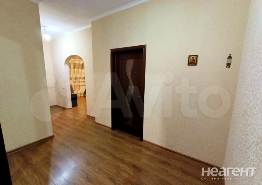 Продается 2-х комнатная квартира, 63 м²