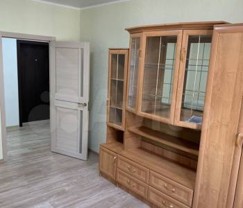 Продается 1-комнатная квартира, 37 м²