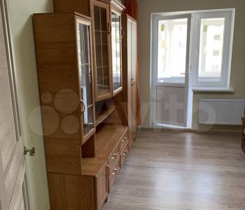 Продается 1-комнатная квартира, 37 м²