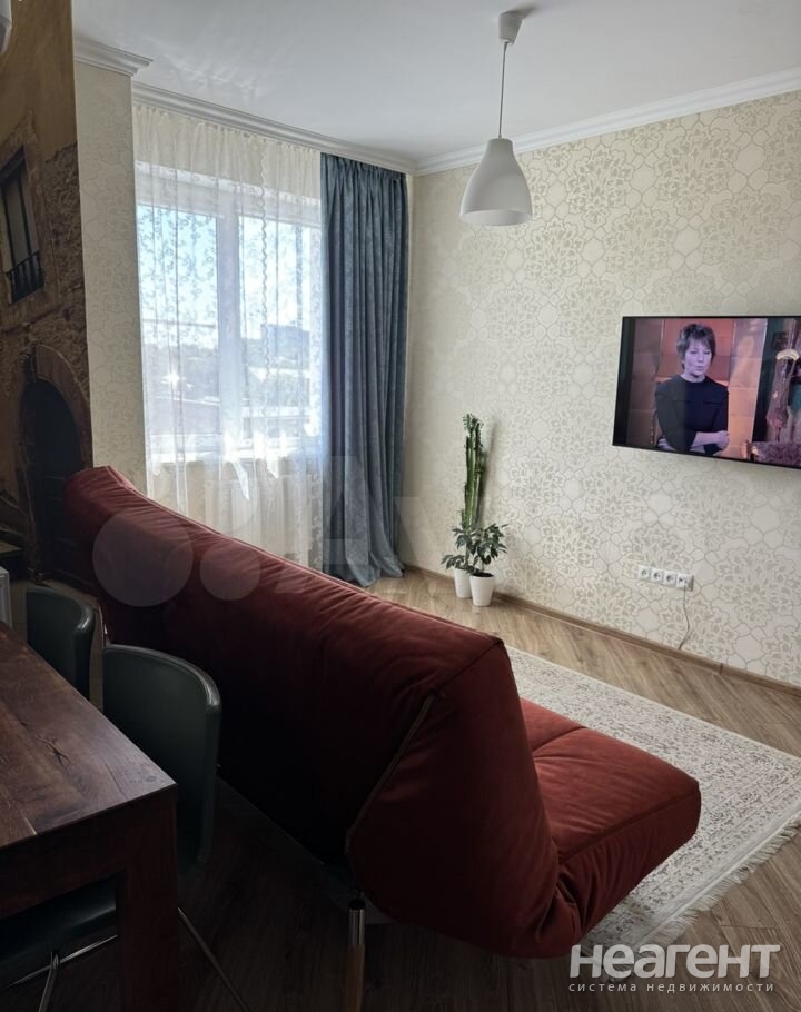 Продается 1-комнатная квартира, 46 м²