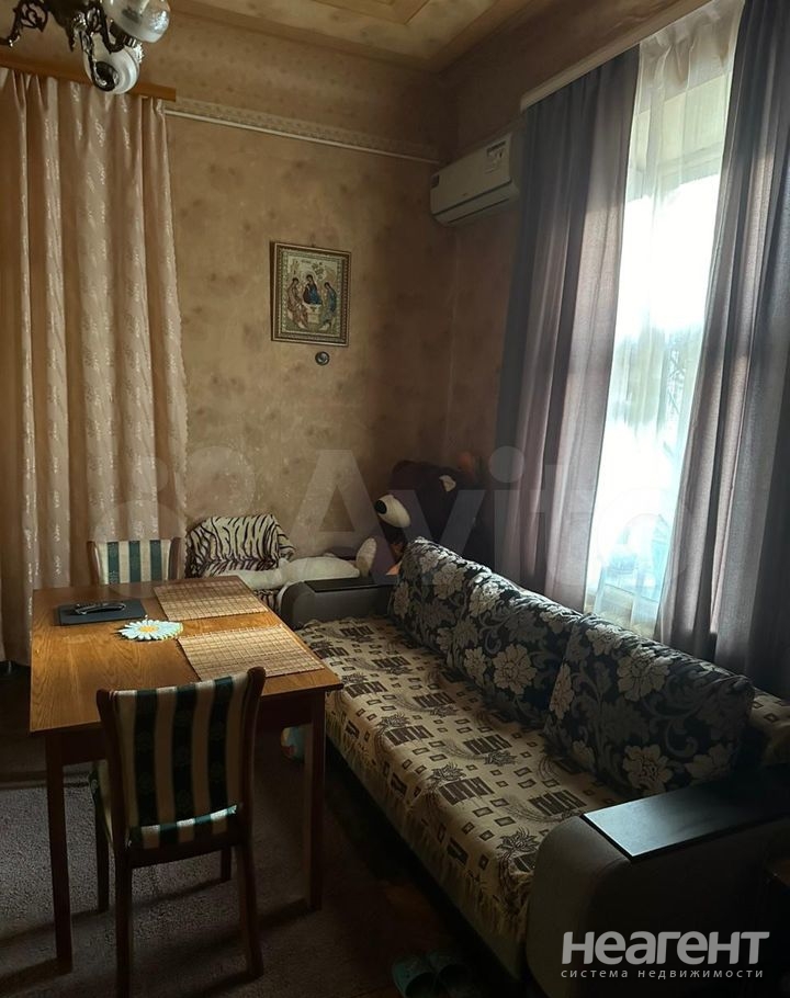 Продается Многокомнатная квартира, 72 м²