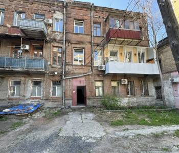 Продается Многокомнатная квартира, 72 м²