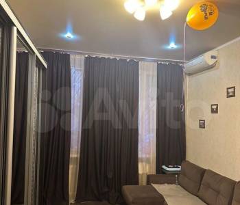 Продается Многокомнатная квартира, 72 м²