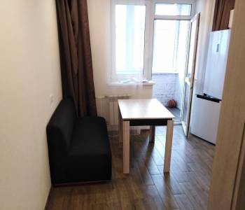 Сдается 1-комнатная квартира, 42 м²