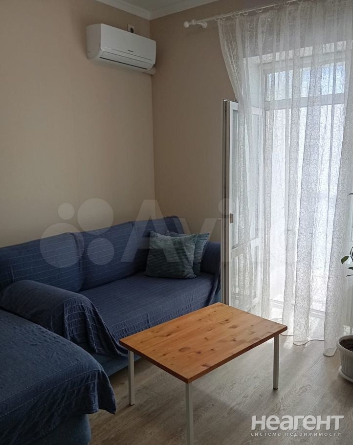 Продается 1-комнатная квартира, 37,2 м²