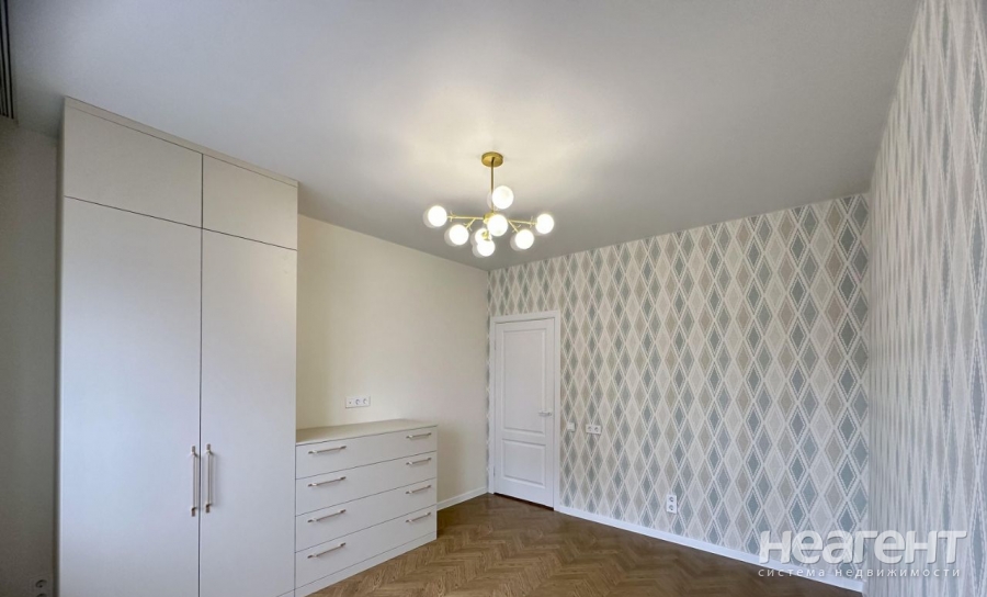 Продается 3-х комнатная квартира, 80 м²