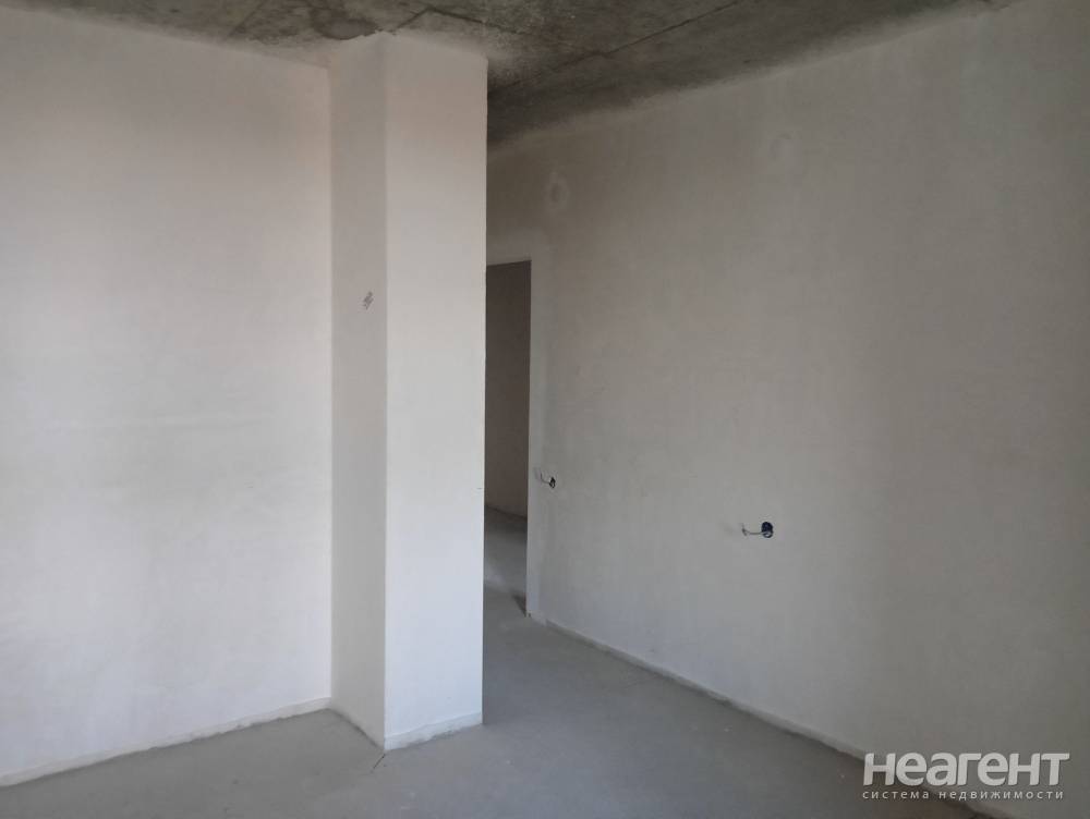 Продается 1-комнатная квартира, 46 м²