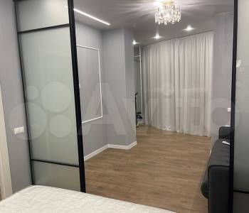 Продается 1-комнатная квартира, 45 м²