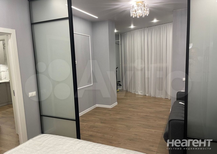 Продается 1-комнатная квартира, 45 м²