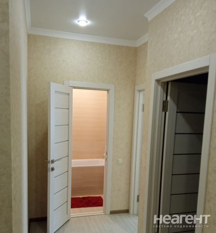 Продается 1-комнатная квартира, 37 м²