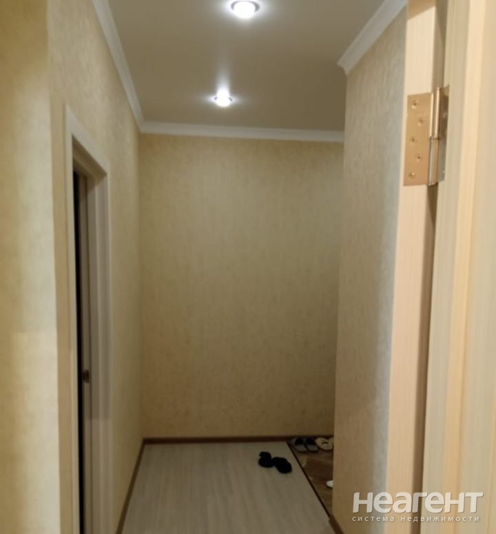 Продается 1-комнатная квартира, 37 м²