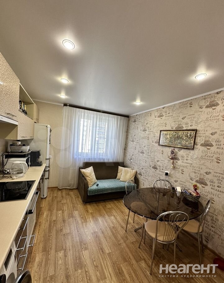 Продается 2-х комнатная квартира, 58,7 м²