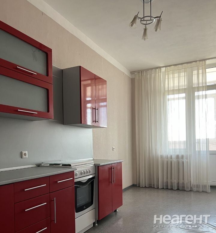 Продается 1-комнатная квартира, 53,3 м²