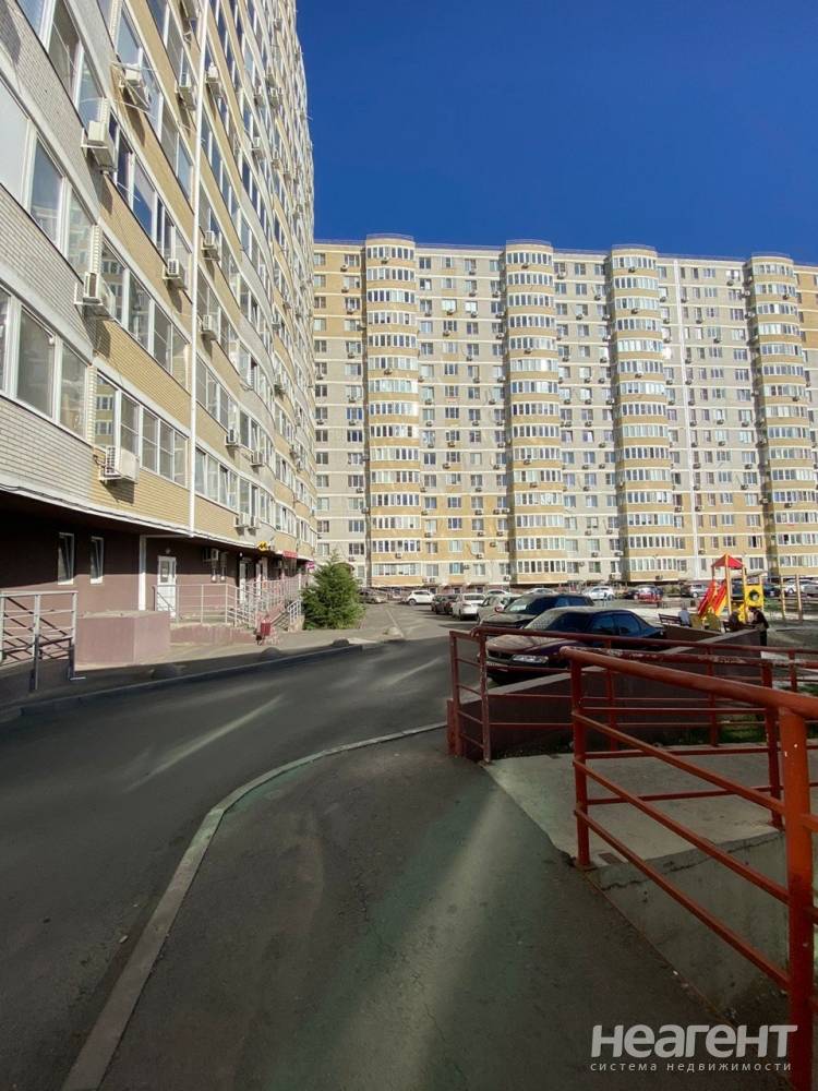 Продается 1-комнатная квартира, 45,1 м²