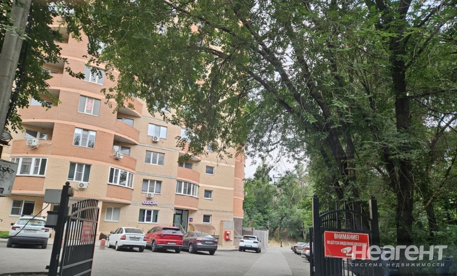 Продается 1-комнатная квартира, 88 м²