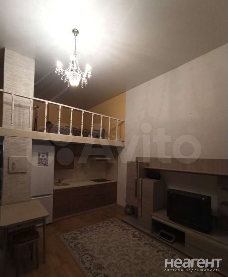 Продается 1-комнатная квартира, 44 м²