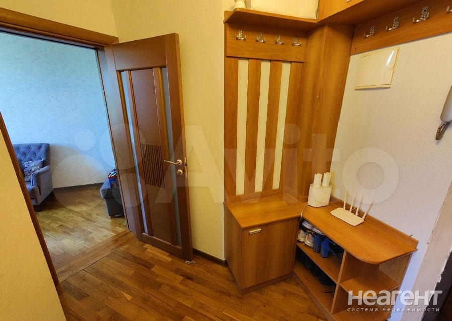 Продается 1-комнатная квартира, 35 м²