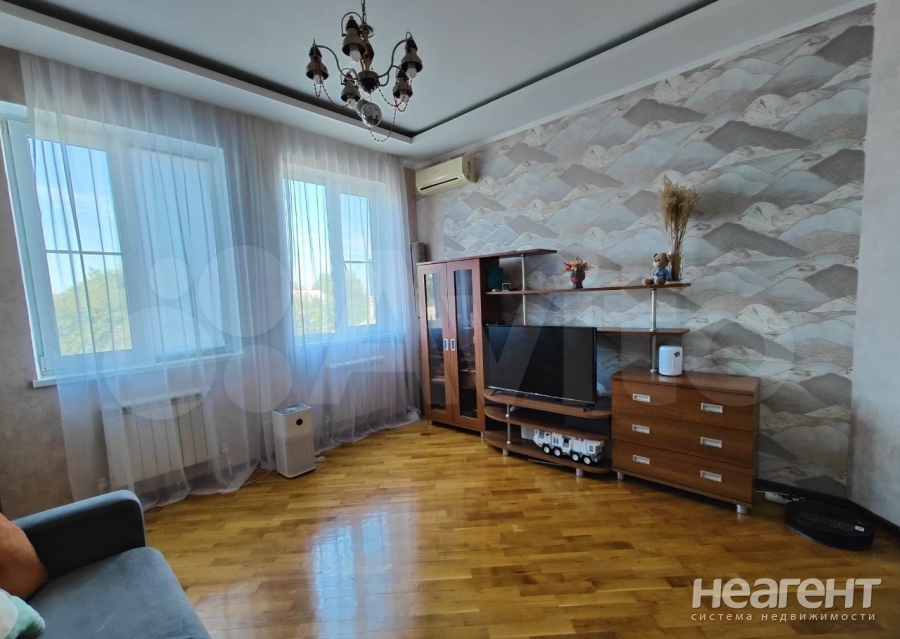 Продается 1-комнатная квартира, 35 м²