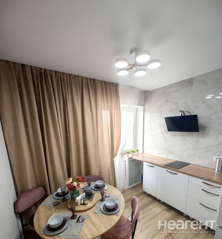 Продается 1-комнатная квартира, 36,4 м²