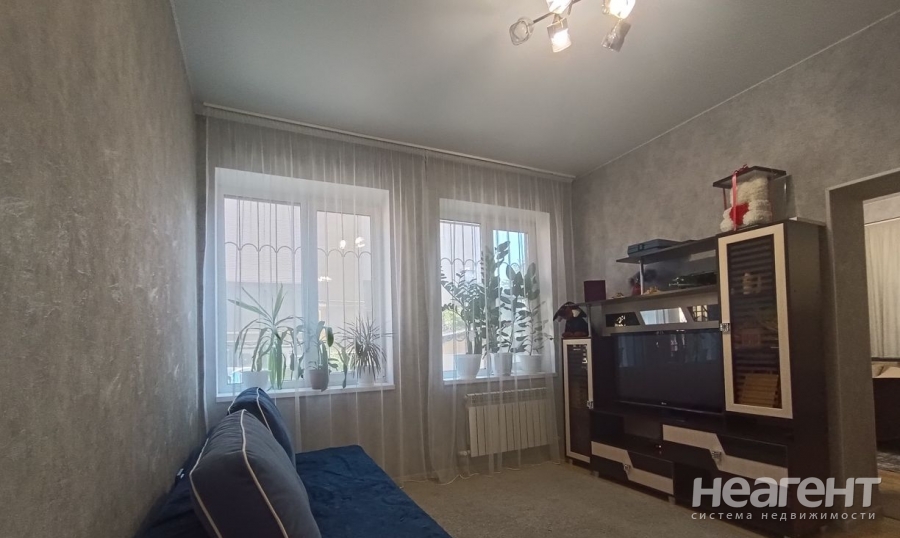 Продается 1-комнатная квартира, 37 м²