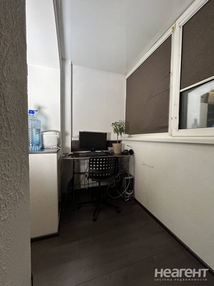 Продается 1-комнатная квартира, 30,4 м²