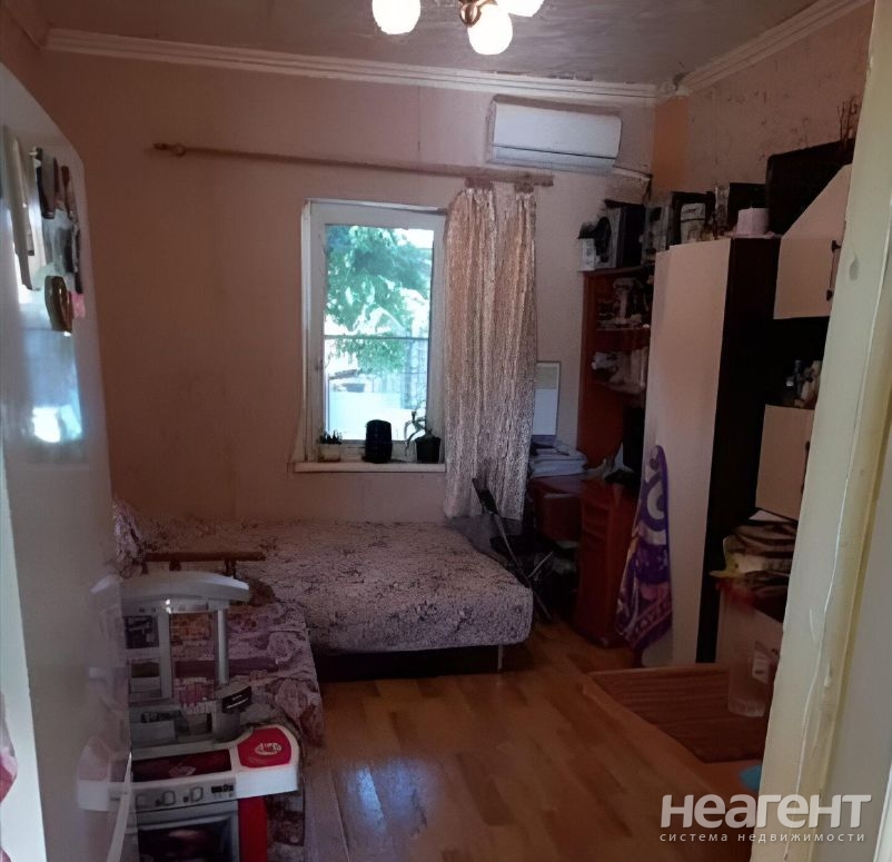 Продается 1-комнатная квартира, 18 м²