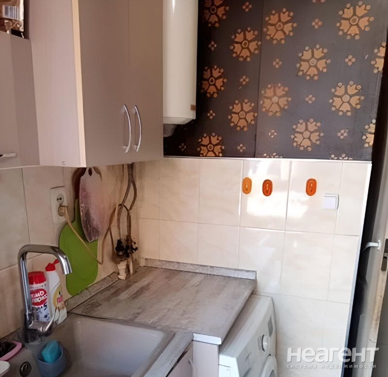 Продается 1-комнатная квартира, 18 м²