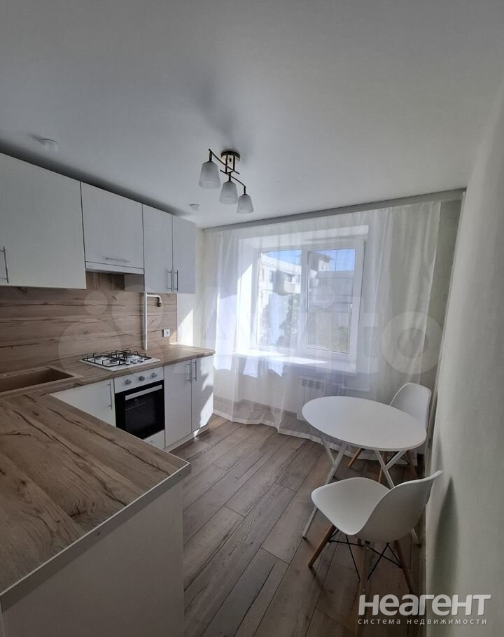 Продается 1-комнатная квартира, 38 м²