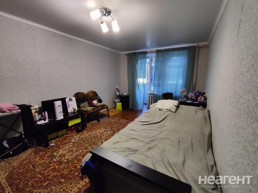 Продается 1-комнатная квартира, 34 м²