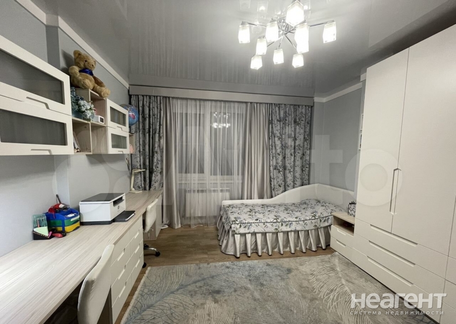 Продается 3-х комнатная квартира, 104 м²