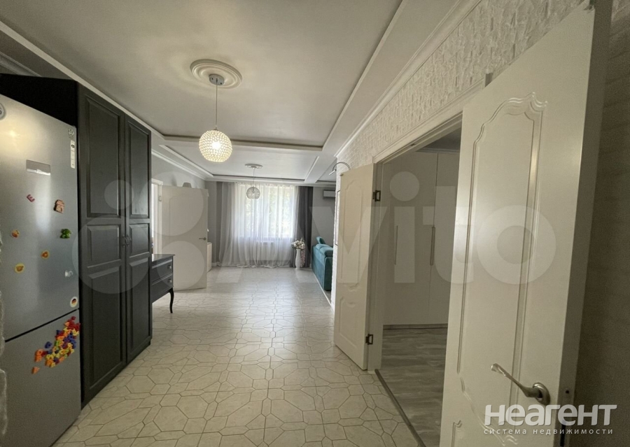 Продается 3-х комнатная квартира, 104 м²