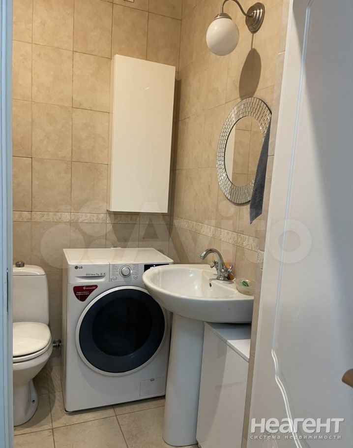 Продается 3-х комнатная квартира, 104 м²