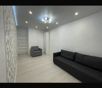 Продается 1-комнатная квартира, 40,8 м²