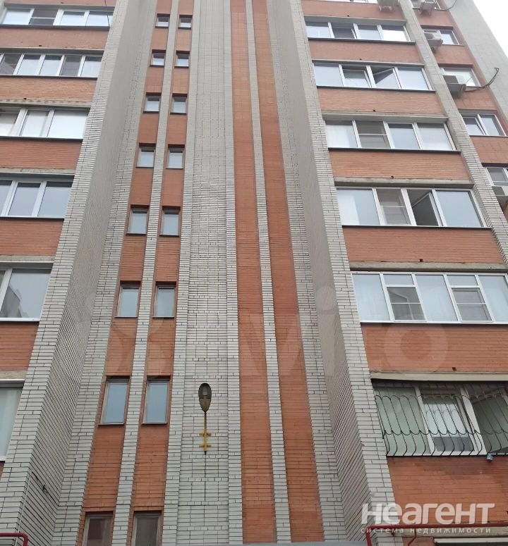 Продается 1-комнатная квартира, 37 м²