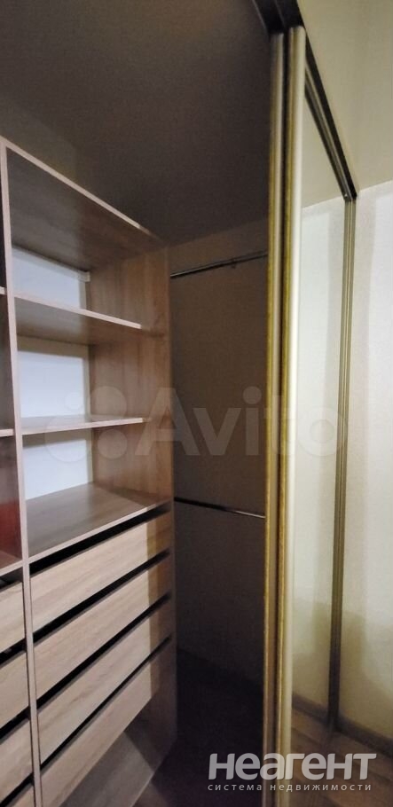 Продается 1-комнатная квартира, 34 м²