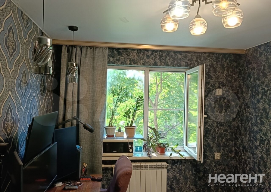 Продается Многокомнатная квартира, 96 м²