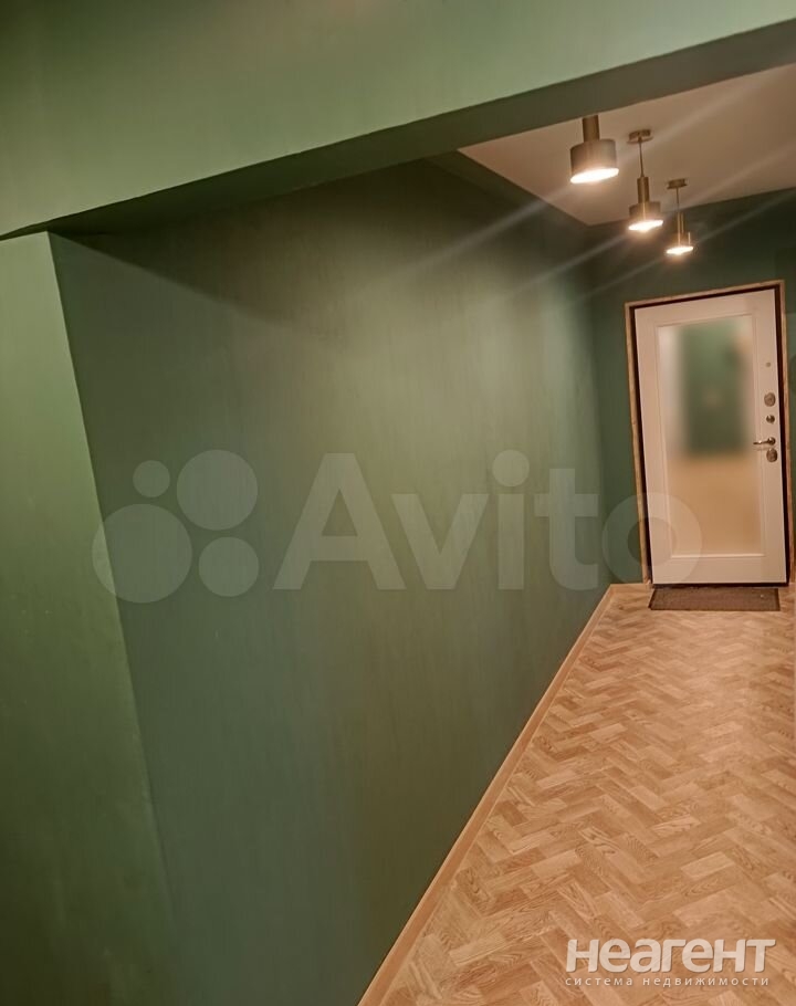 Продается Многокомнатная квартира, 96 м²