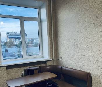 Продается 1-комнатная квартира, 41 м²