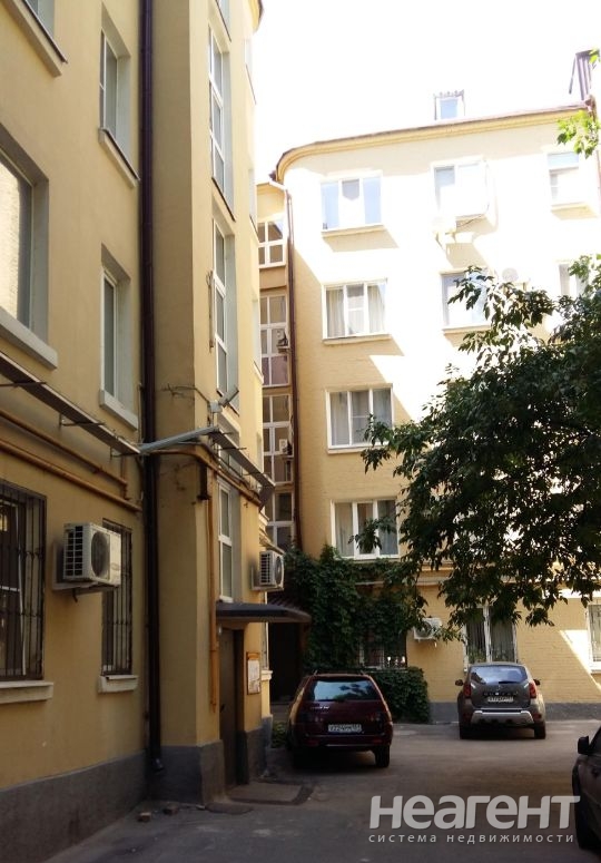 Продается 3-х комнатная квартира, 63 м²