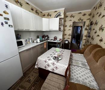 Продается 2-х комнатная квартира, 75 м²