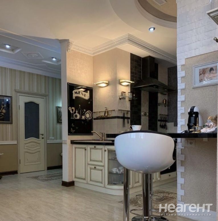 Продается 2-х комнатная квартира, 71 м²