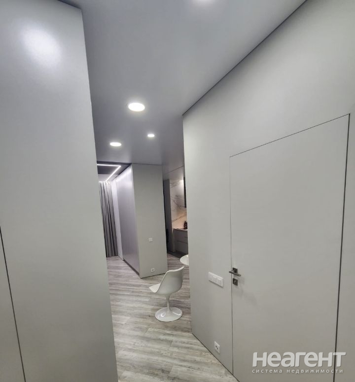 Продается 1-комнатная квартира, 42,3 м²