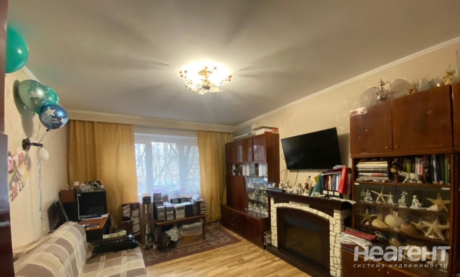 Продается 3-х комнатная квартира, 64 м²