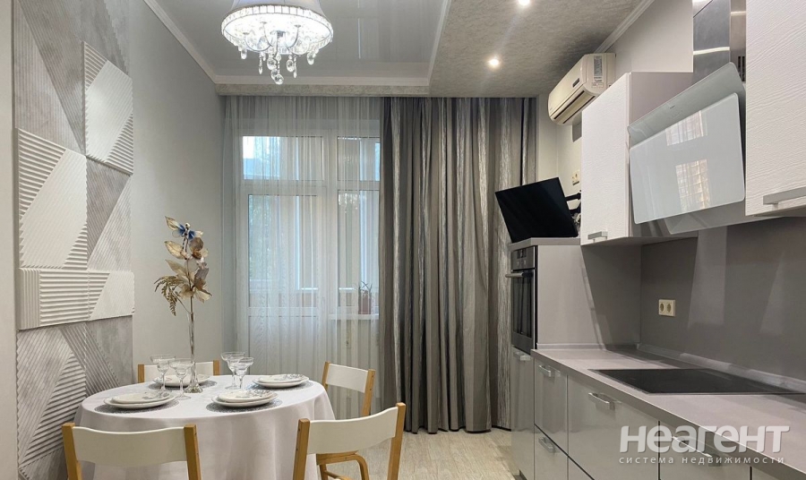 Продается 1-комнатная квартира, 49,4 м²