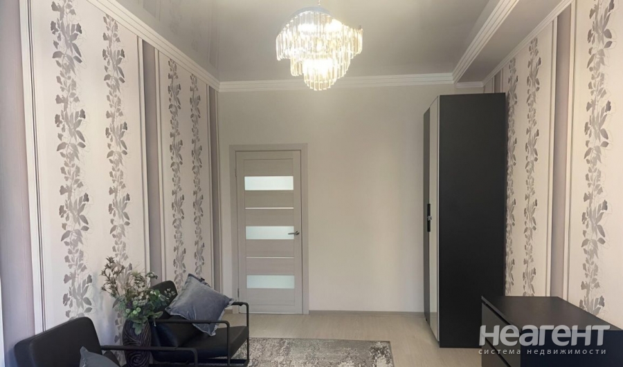 Продается 1-комнатная квартира, 49,4 м²