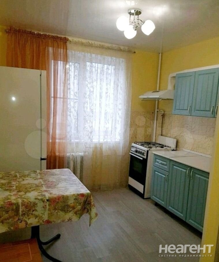 Продается 1-комнатная квартира, 32 м²