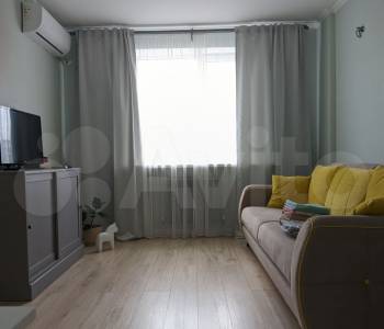 Продается 1-комнатная квартира, 32 м²