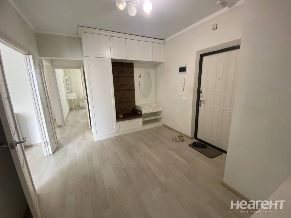 Продается 3-х комнатная квартира, 76,9 м²